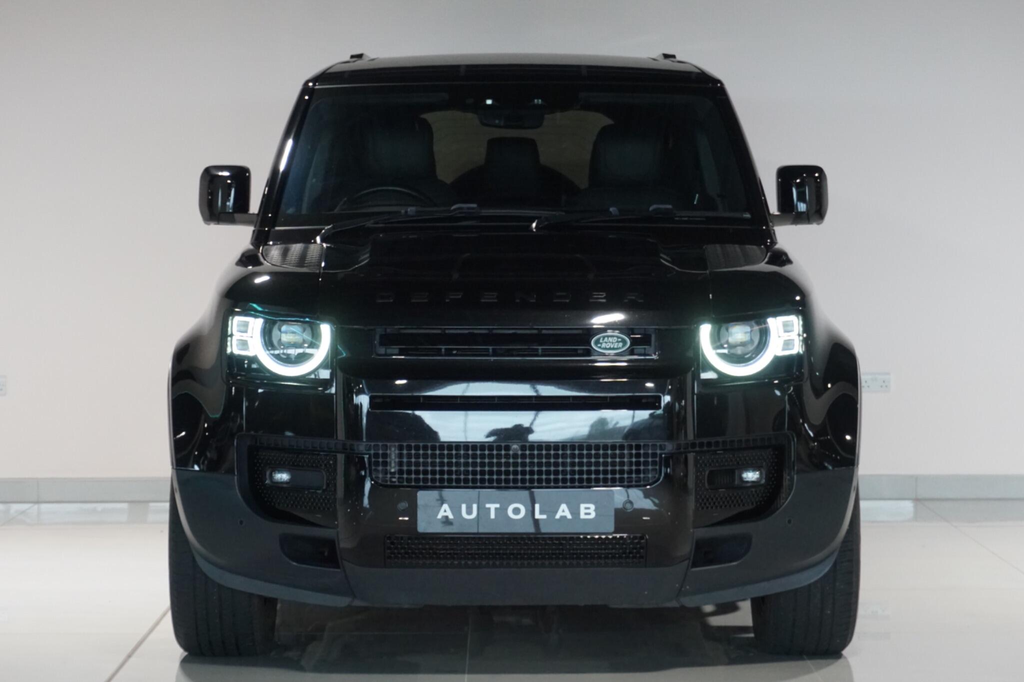 Land Rover Defender 110 3.0 D300 MHEV HSE SUV 5dr Diesel Auto 4WD Euro 6 (s/s) (300 ps)